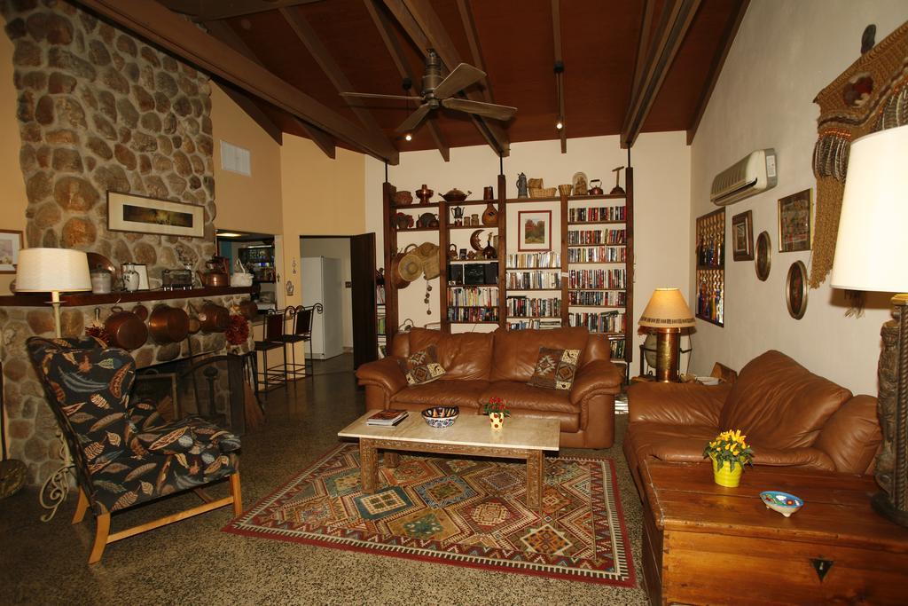 Sam Hughes Inn B&B Tucson Exterior photo