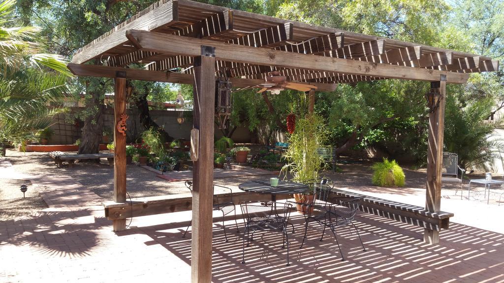 Sam Hughes Inn B&B Tucson Exterior photo