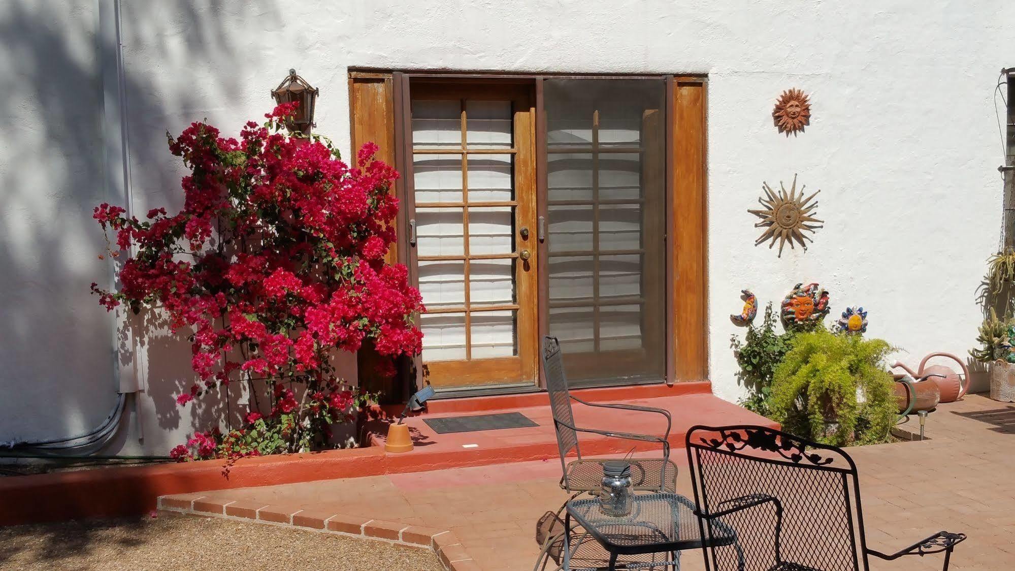 Sam Hughes Inn B&B Tucson Exterior photo